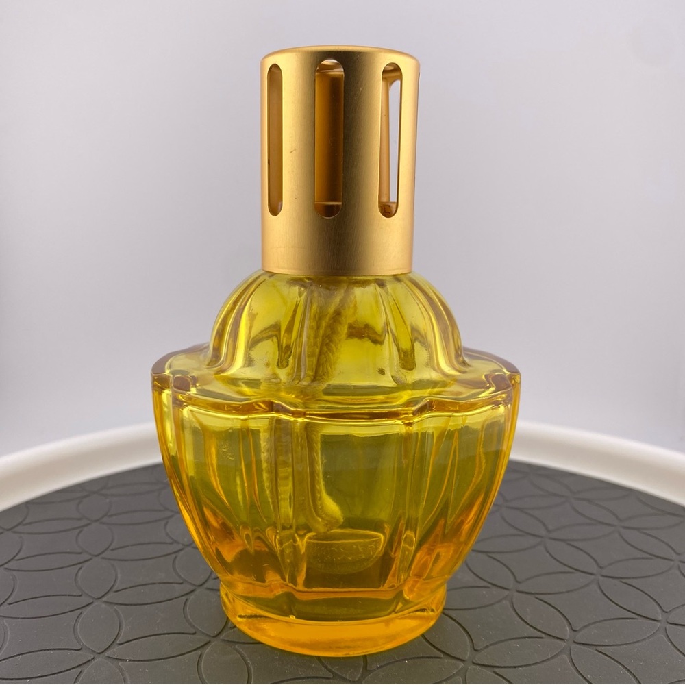 Authentic 🌼 LAMPE BERGER 🌼 Clochette  Amber Yellow Lamp